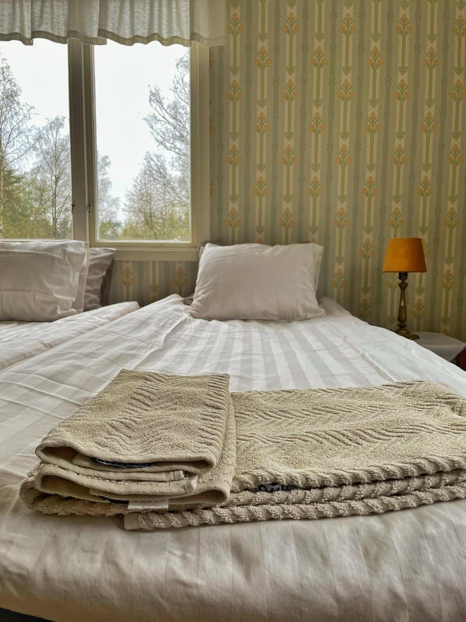 Bed and Breakfast Viktors Affaershus à Atran Extérieur photo